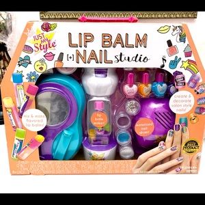 ⭐️2 for $30⭐️LIP & NAIL STUDIO